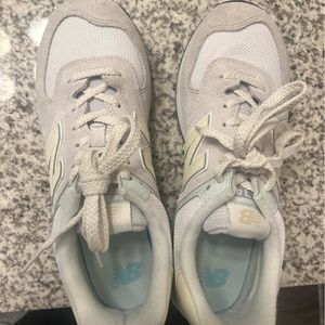 New Balance 574 Size 9 Women’s